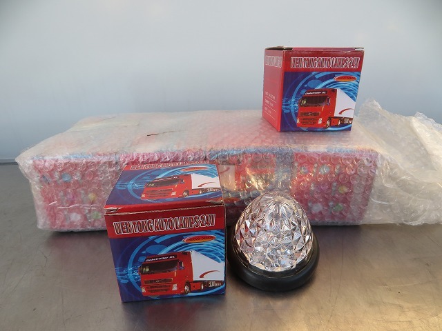 G☆NUOVO DESIGN トラック サイドマーカー ランプ NEW TONG AUTO LAMPS 24V 24VOLTAGE ホワイト 10箱セット ◎動作品の画像1
