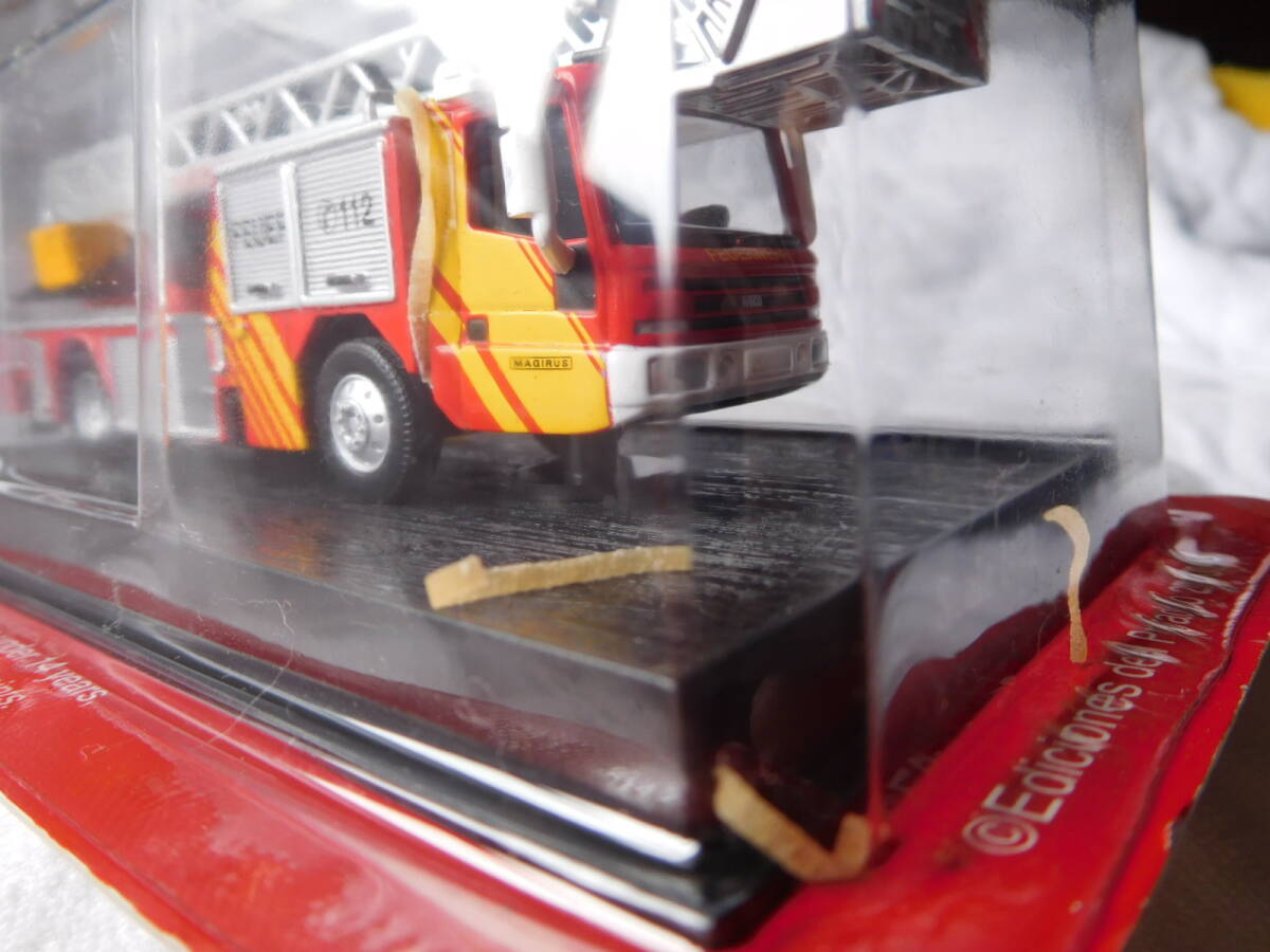 15 デルプラド 2003 世界の消防車 ドイツ イベコ マギルス DLK23-12nBCS 回転はしご車 スケール1：72 delPrado 未開封 未使用の画像8