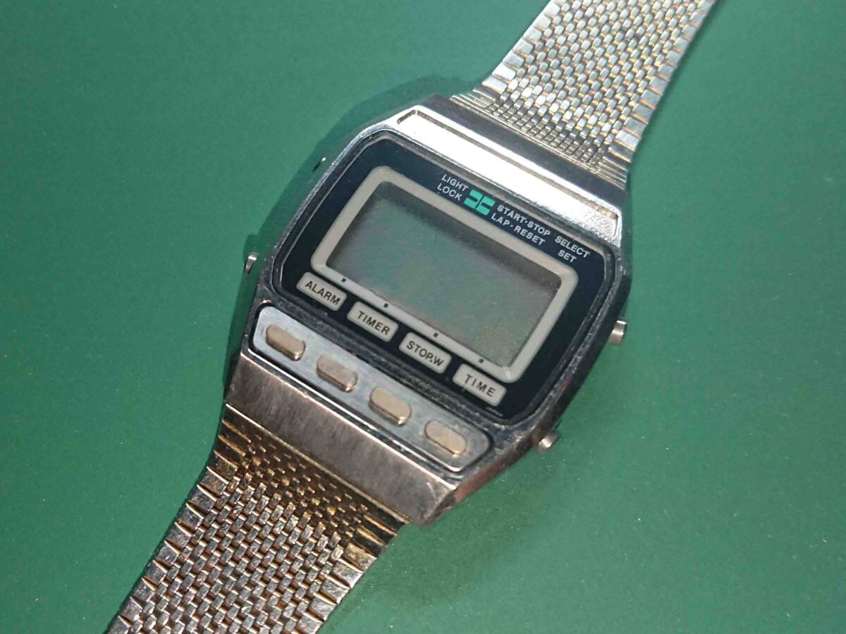 SEIKO A547-5008 セイコー デジタル メンズ 腕時計_画像2