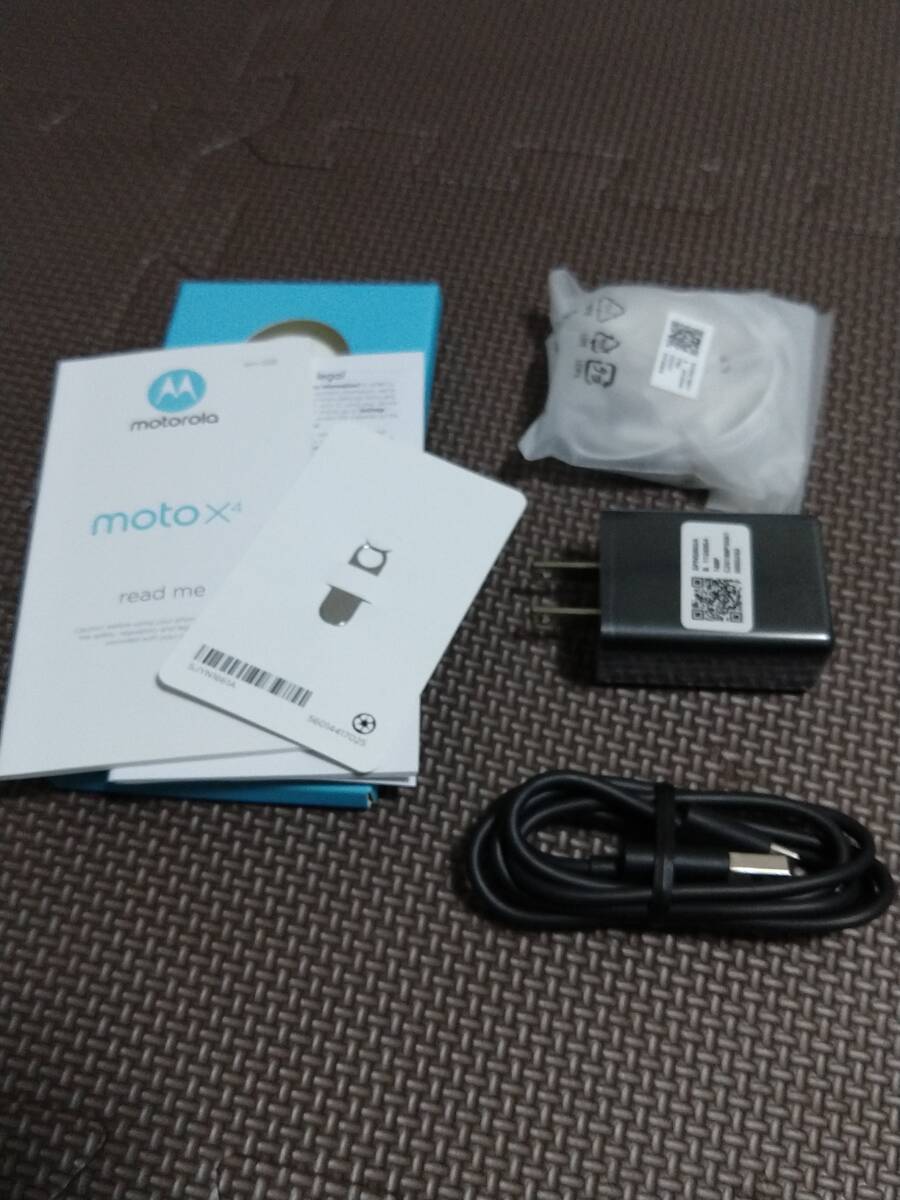 MotorolaのAndroidスマートフォン Moto X4 スーパーブラック XT1900-2の画像3