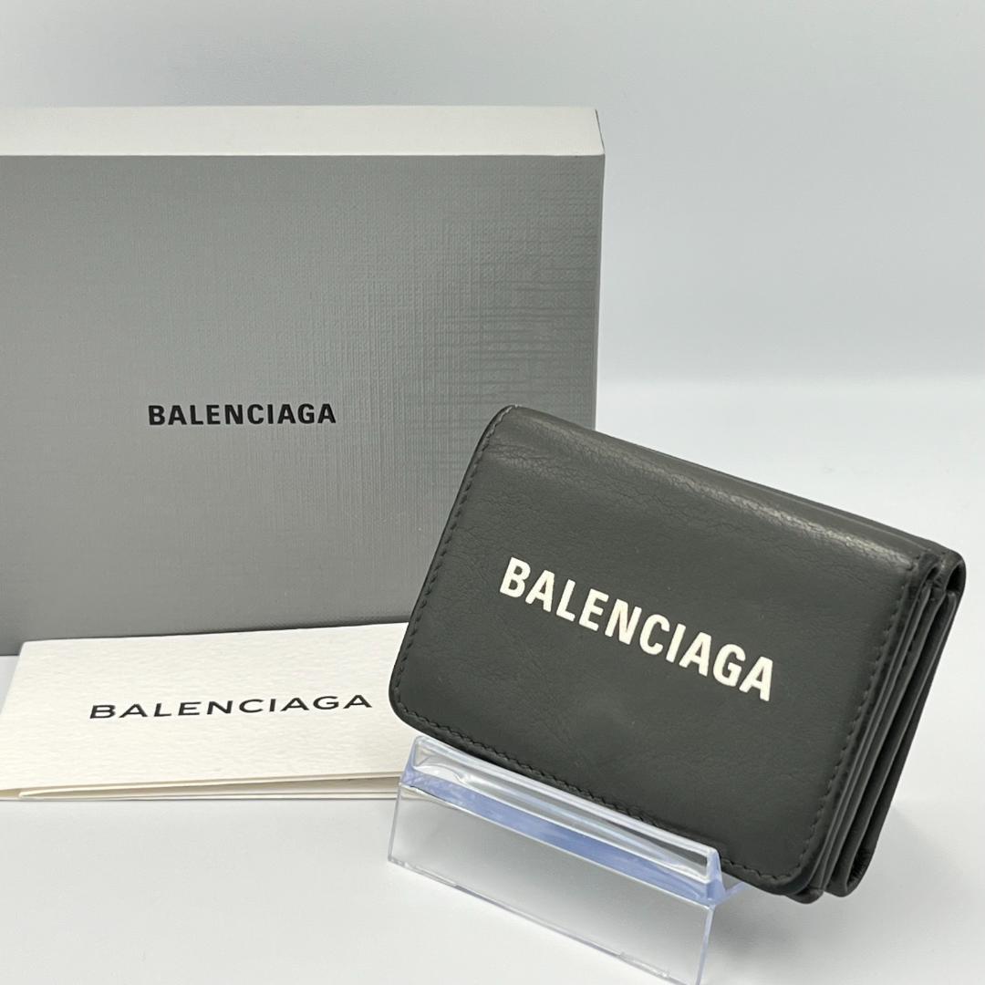 BALENCIAGA三つ折り財布 エブリディ ミニウォレット グレー BALENCIAGA三つ折り財布 エブリディ ミニウォレット グレー