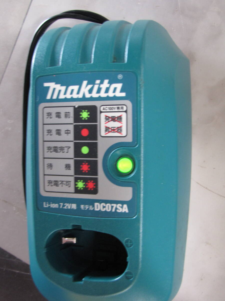 makita モデル DC07SA Li-ion 7.2V用 充電器の画像2