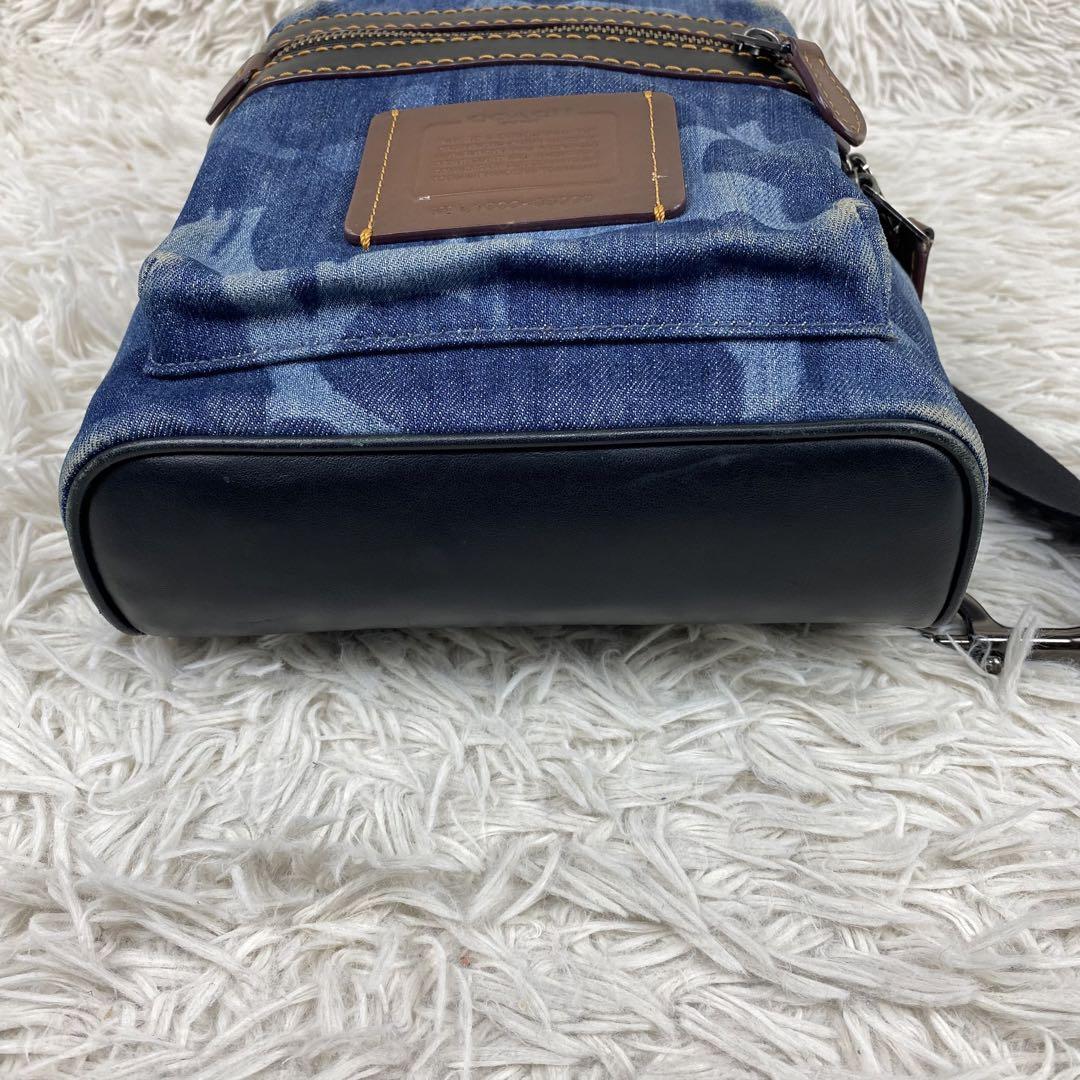 1円〜【即完品】COACH コーチ ボディバッグ ショルダーバッグ アカデミー ウィズ ワイルドビースト デニム 迷彩柄 レザー 男女兼用_画像7