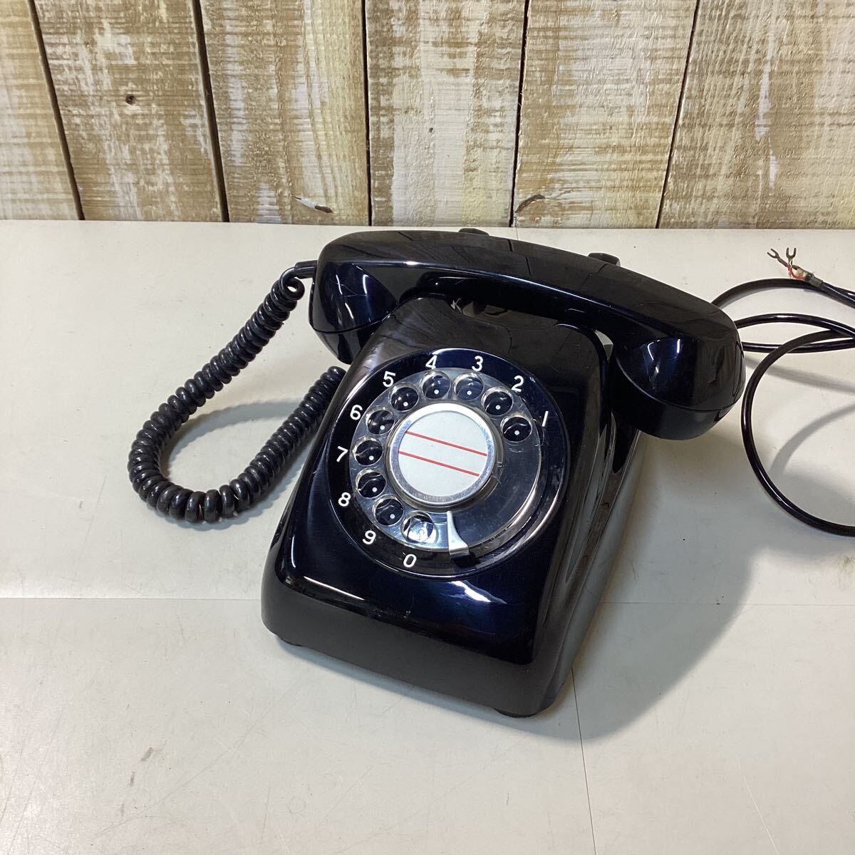 黒電話 昭和レトロ 電話機 アンティーク ダイヤル式 日本電信電話公社 インテリア 電話 電話機 美品の画像1