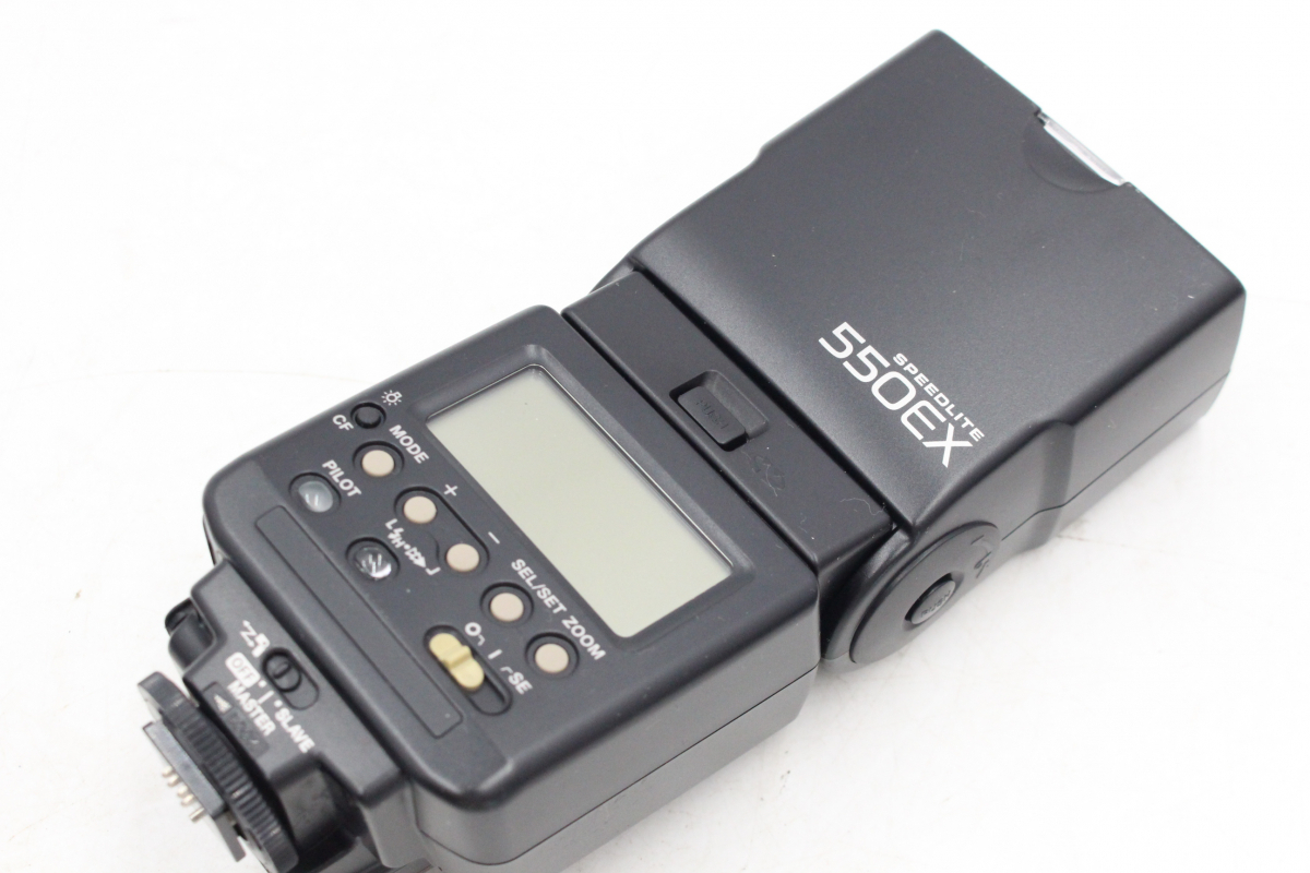 【ト静】 ★ Canon EOS-1 V フィルムカメラ 一眼レフカメラ キャノン SPEEDLITE 550EX 中古現状品 使用説明書付 GC648GCG70の画像4