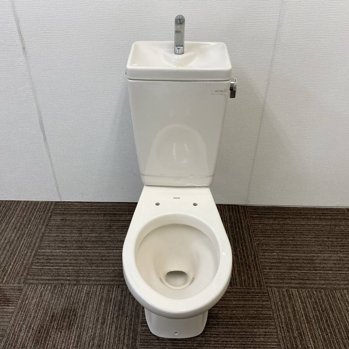Yahoo!オークション - 【美品】TOTO トイレ便器(壁排水) 洋式 Yahoo!オークション - 【美品】TOTO トイレ便器(壁排水) 洋式
