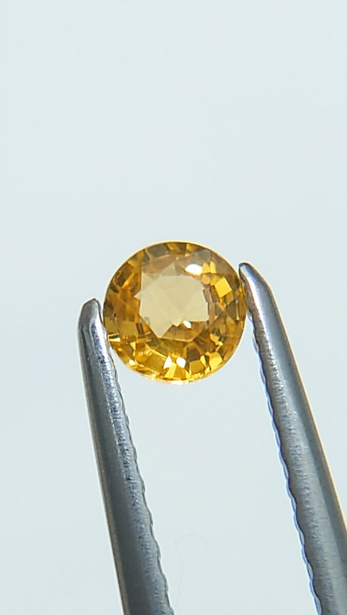 極美品！　イエローサファイア　0.27ct ルース（LA-6807）_画像3