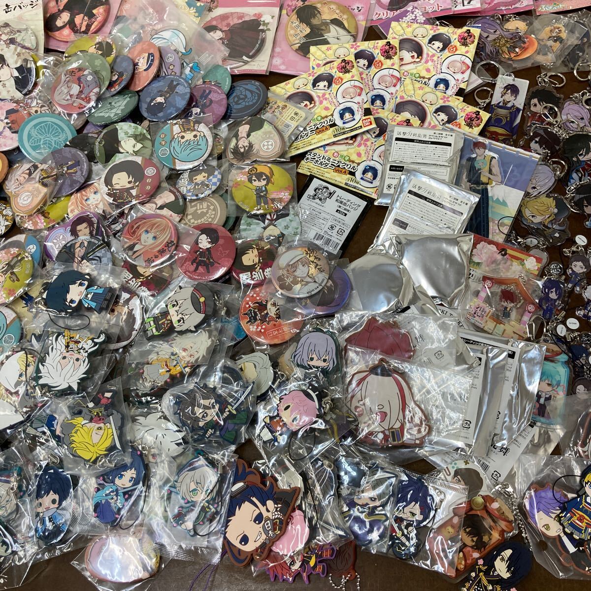 RK081) Touken Ranbu can badge acrylic fiber key holder stand Raver strap etc. goods large amount set set sale present condition goods 