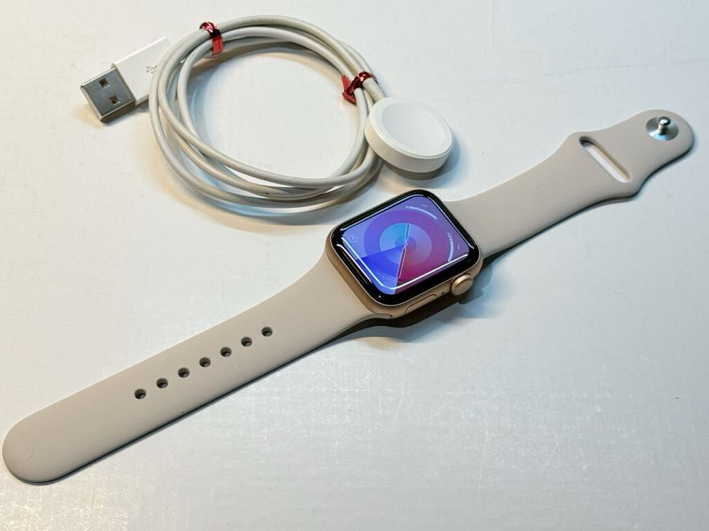 ☆即決 美品 初めての方もオススメ Apple Watch SE 40mm ゴールドアルミニウム アップルウォッチ GPSモデル 718の画像2