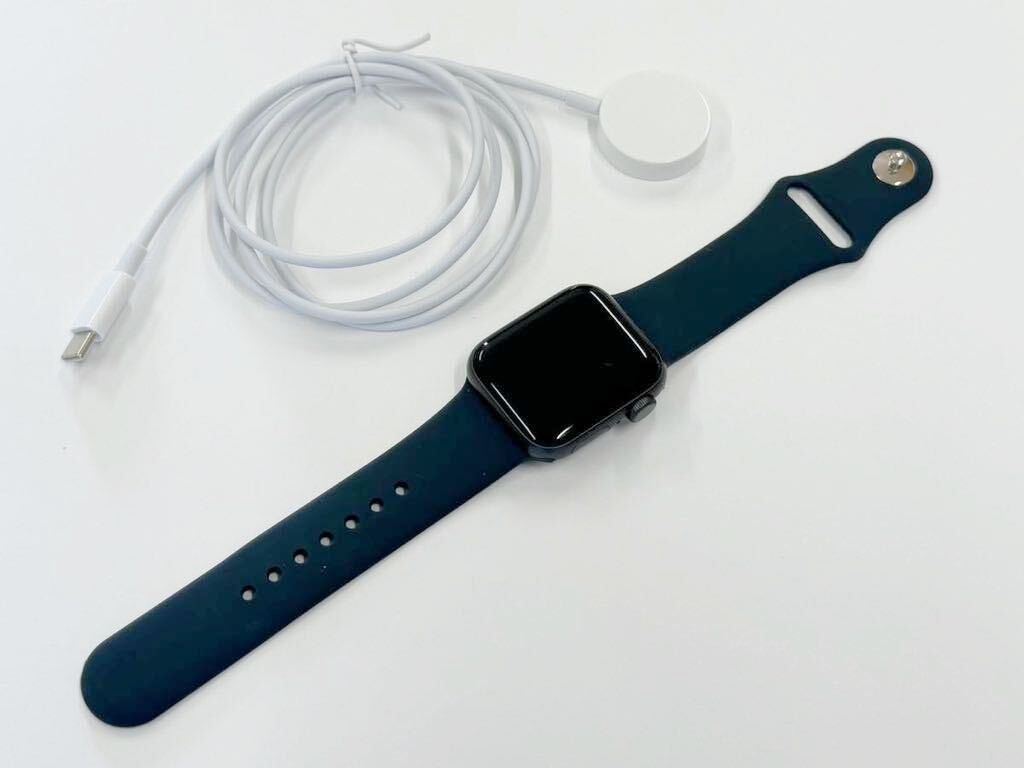 ☆即決 バッテリー100% Apple Watch SE Nike 40mm スペースグレイアルミニウム アップルウォッチ GPSモデル 621_画像2