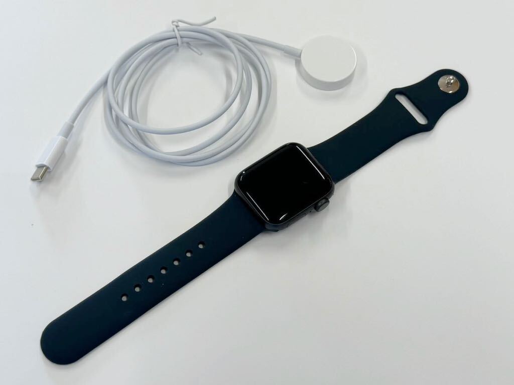 ☆即決 美品 初めての方もおすすめ Apple Watch SE Nike 40mm スペースグレイアルミニウム アップルウォッチ GPS+Cellularモデル 686の画像2