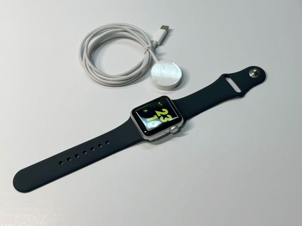 ☆即決 お試しにどうぞ！ Apple watch Series3 38mm NIKE シルバーアルミニウム アップルウォッチ 本体 GPSモデル 586_画像2