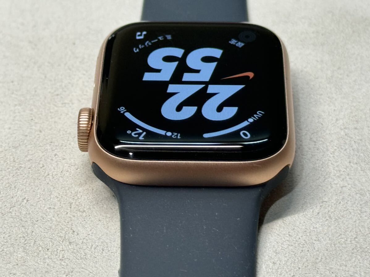 ☆即決 美品 バッテリー94％ 初めての方もオススメ Apple Watch SE 40mm ゴールドアルミニウム アップルウォッチ GPSモデル 603_画像5