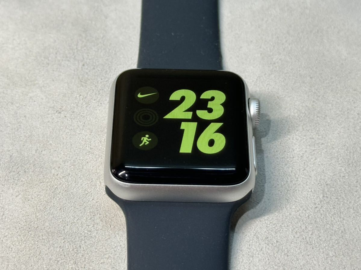 ☆即決 お試しにどうぞ！ Apple watch Series3 38mm NIKE シルバーアルミニウム アップルウォッチ 本体 GPSモデル 586_画像3