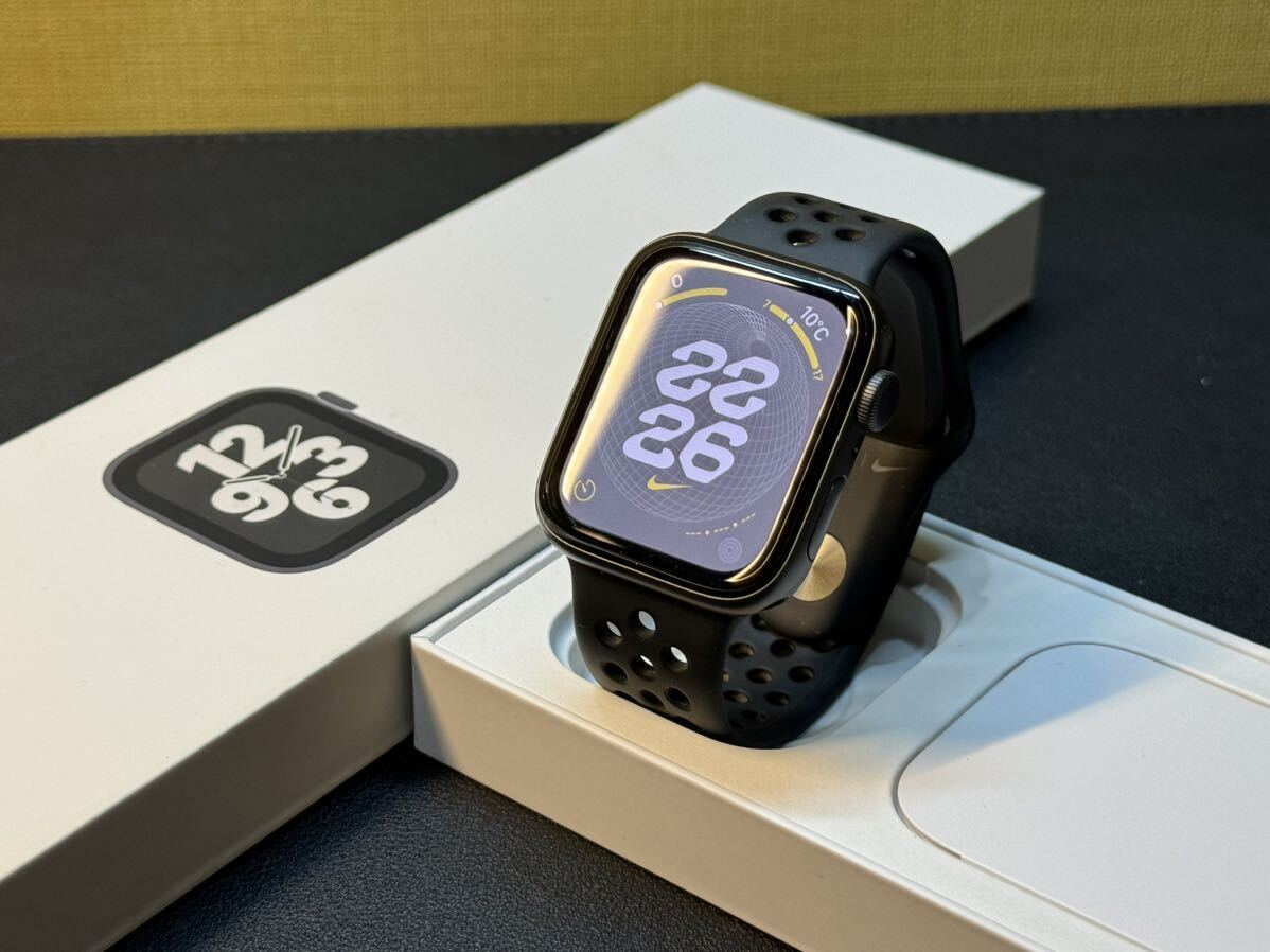 即決 オススメ Apple Watch SE 44mm スペースグレイアルミニウム 即決 オススメ Apple Watch SE 44mm スペースグレイアルミニウム