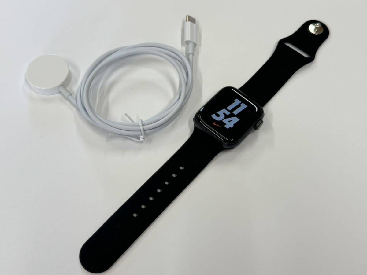 ☆即決 バッテリー100% Apple Watch SE Nike 40mm スペースグレイアルミニウム アップルウォッチ GPSモデル 602_画像2