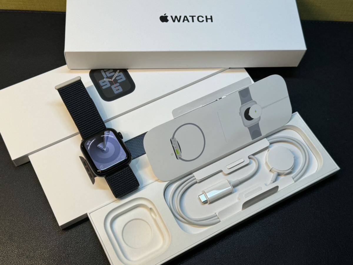 ☆即決 ほぼ未使用 バッテリー100% Apple Watch SE2 44mm ミッドナイトアルミニウム アップルウォッチ GPSモデル 713