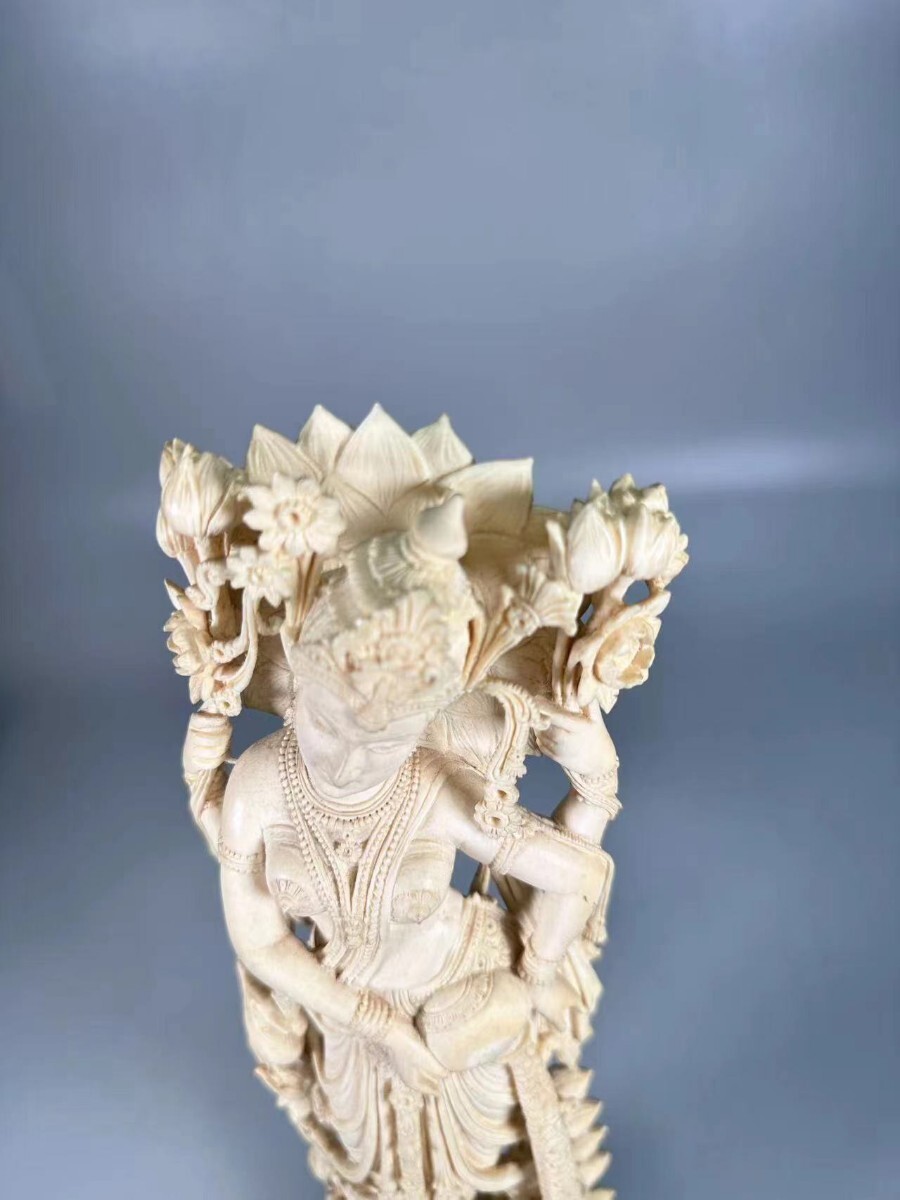 H0352C3 置物「インドの女神像 美人像 天女像」 東洋彫刻 細密細工 木台付 縁起物 飾物 インテリア 仏像 仏教美術 時代物 重1067.5g_画像6