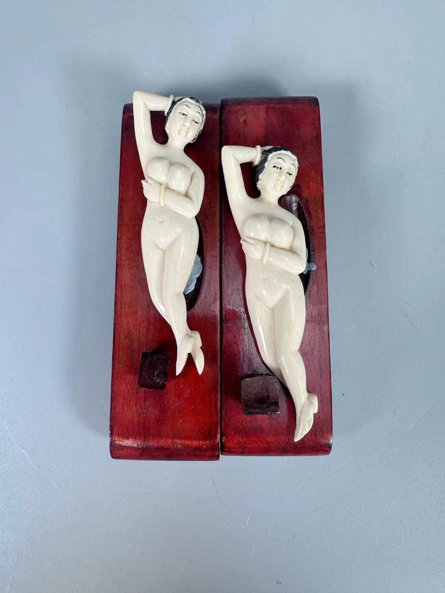 H0358B 置物 2点「女性像 裸婦像」 東洋彫刻 細密細工 美人像 木台付 縁起物 飾物 インテリア 時代物 重47g_画像2