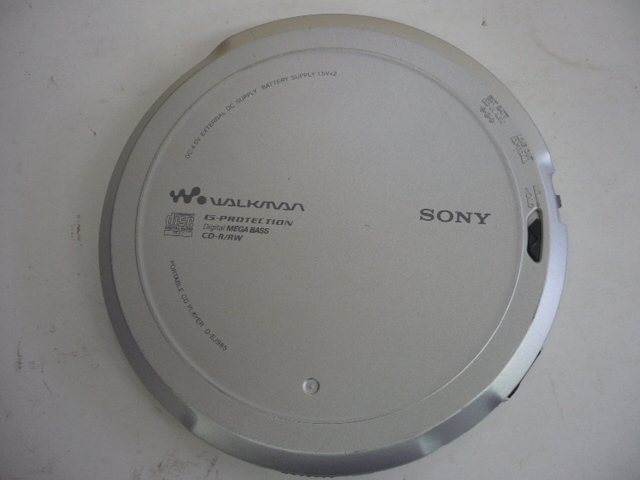 8920.SONY(ソニー) CD WALKMAN(CD ウォークマン) D-155/D-EJ985 2台まとめての画像5
