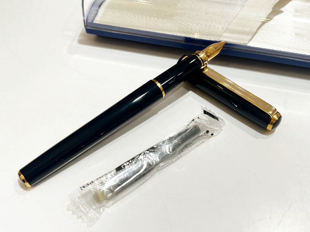 B775 新品 未使用 PLATINUM プラチナム 万年筆 ペン先K18 YG ブラック ゴールド 筆記用具 文房具 ビジネスの画像1