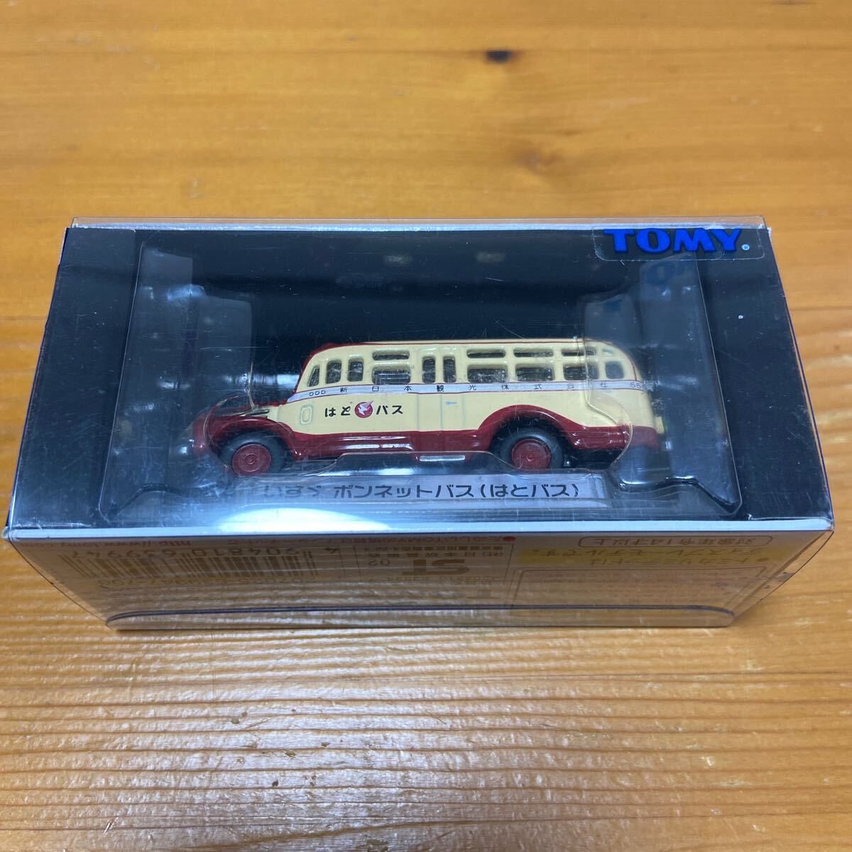 トミカリミテッド ミニカー ダイキャト TOMICA LIMITED いすゞ ボンネットバス ISUZU BONNET BUS はとバス 新日本観光株式会社 1/110の画像1