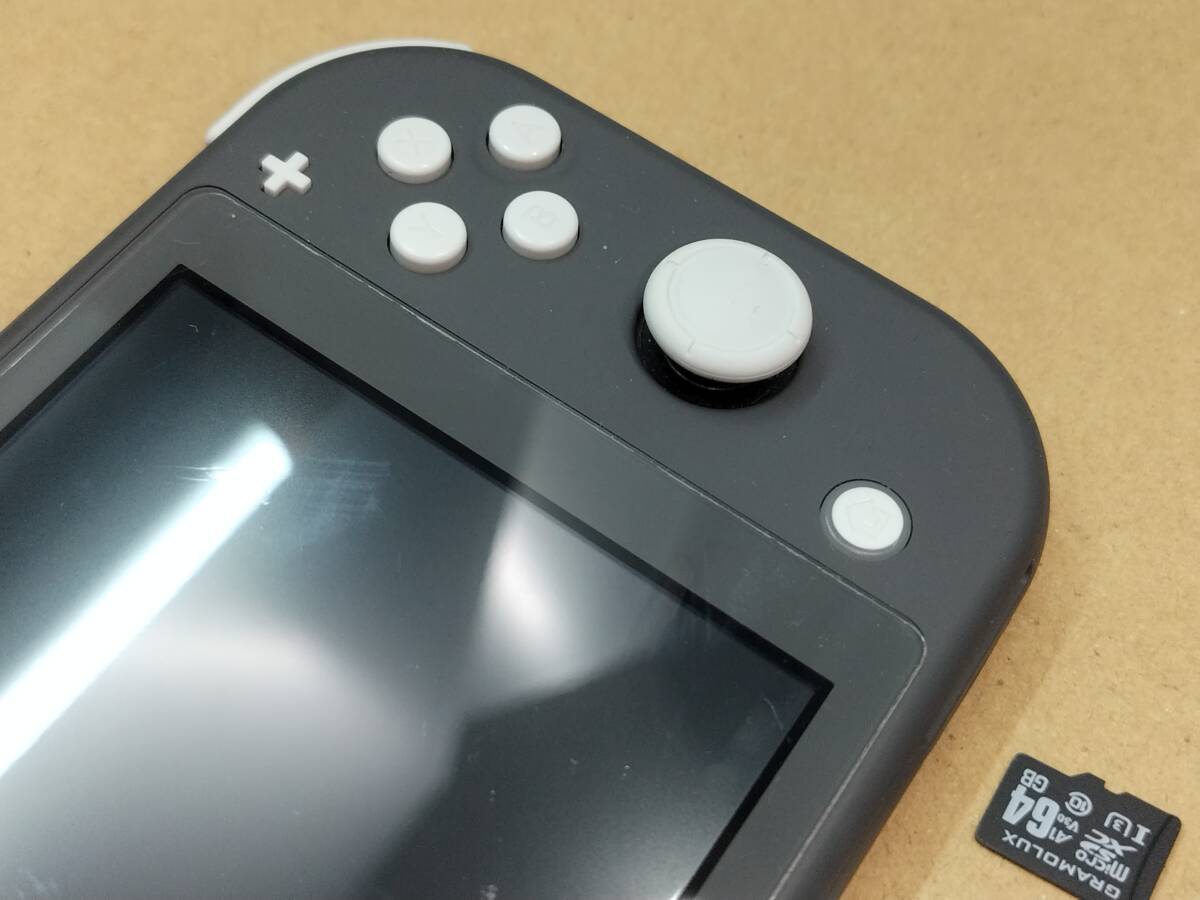 【USED】 NH2402 Nintendo 任天堂 ニンテンドー Switch Lite スイッチライト グレー 本体 + シリコンカバー + 64GBの画像4