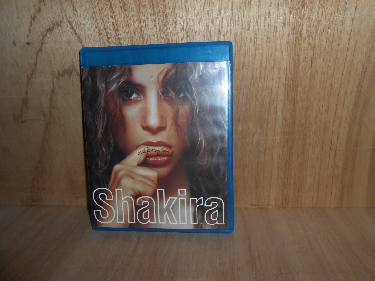 51.- シャキーラ「SHAKIRA ORAL FIXATION TOUR」ブルーレイディスク+CDの画像1