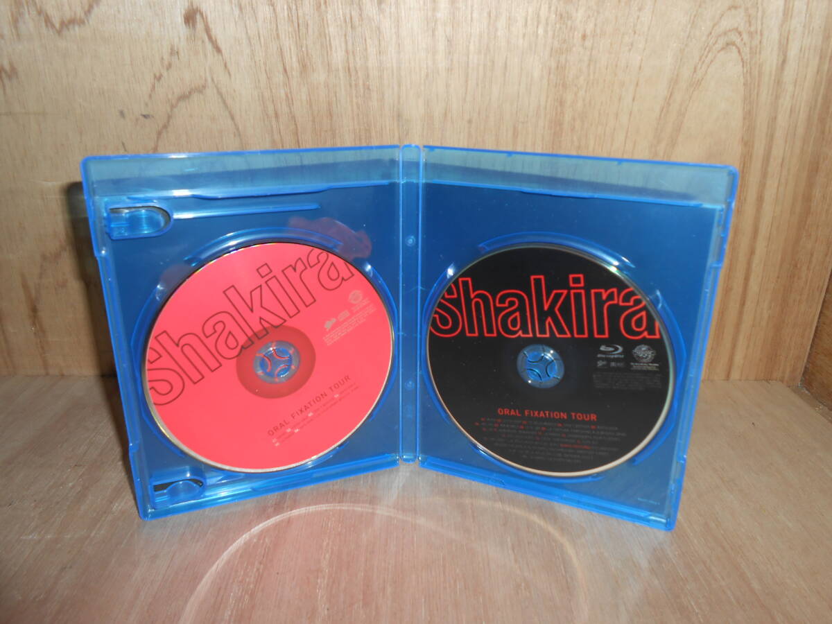 51.- シャキーラ「SHAKIRA ORAL FIXATION TOUR」ブルーレイディスク+CDの画像4