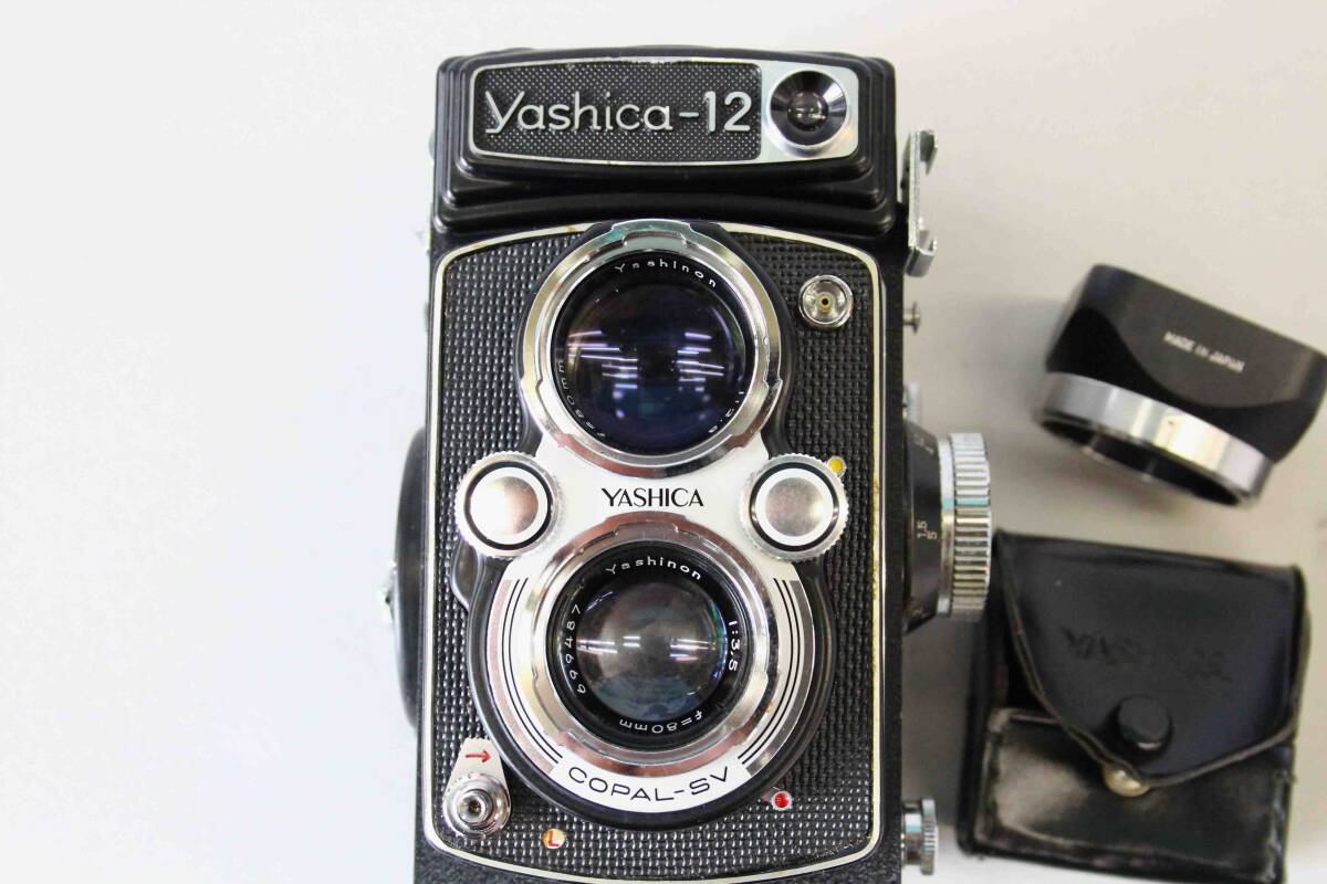 珍品★YASHICA ヤシカ -12 YASHINON 80mm F3.5二眼レフ フィルムカメラフード付きの画像9