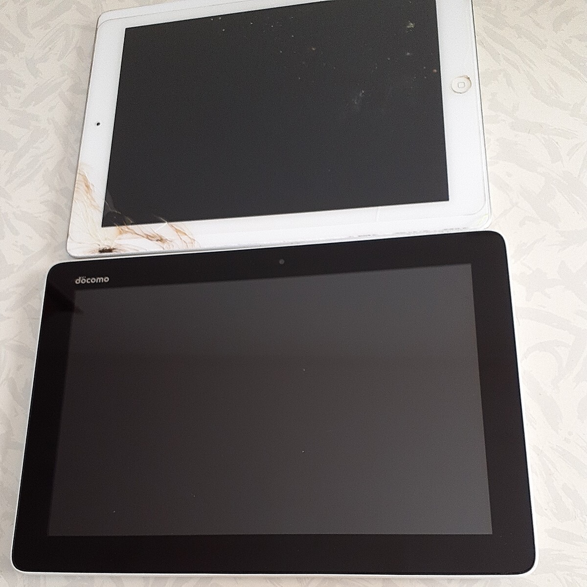 iPad 16g 、docomo dta ジャンク品２台_画像8