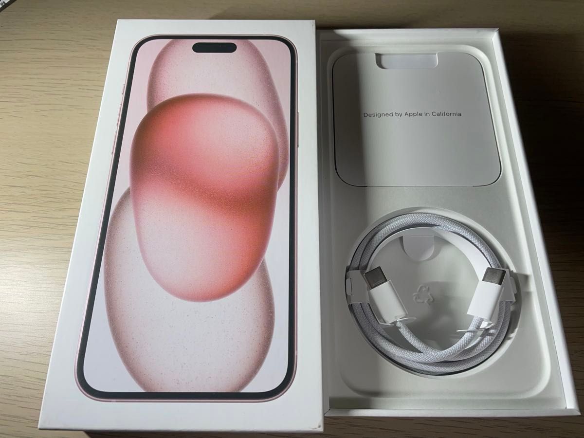 Apple Iphone15Plus Pink色付属品　編込式　USB C 60W充電ケーブル純正、新品、未使用。　外箱、説明書付