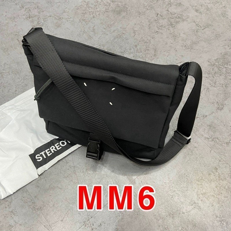 Maison Margiela マルタンマルジェラ ショルダーバッグ シンプル 軽量 ロゴあり 男女兼用 MM6 xx3450の画像2