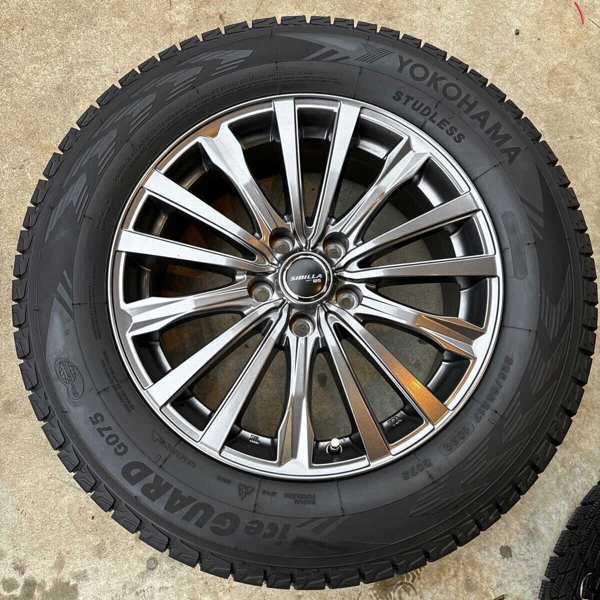 中古品★SIBILLA NEXT W5★スタッドレス★YOKOHAMAアイスガードG075★225/65R17★_画像5