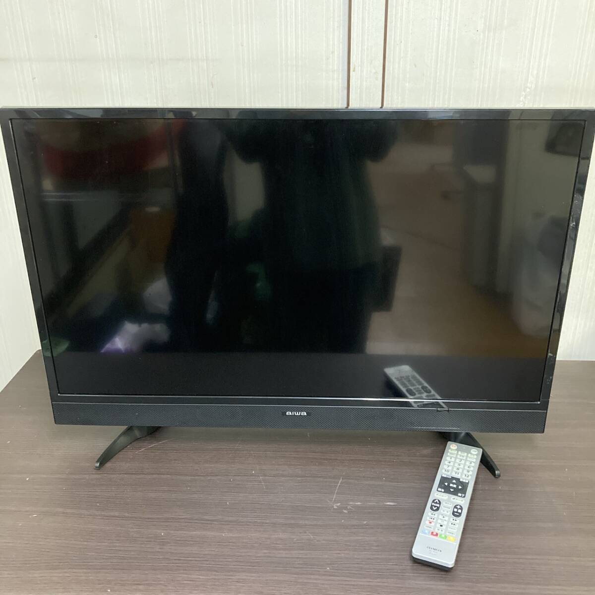 【動作確認・初期化済！】AIWA ハイビジョン液晶テレビ 32型 TV-32HF10W 2020年製 リモコン付/SI6458-Aの画像1