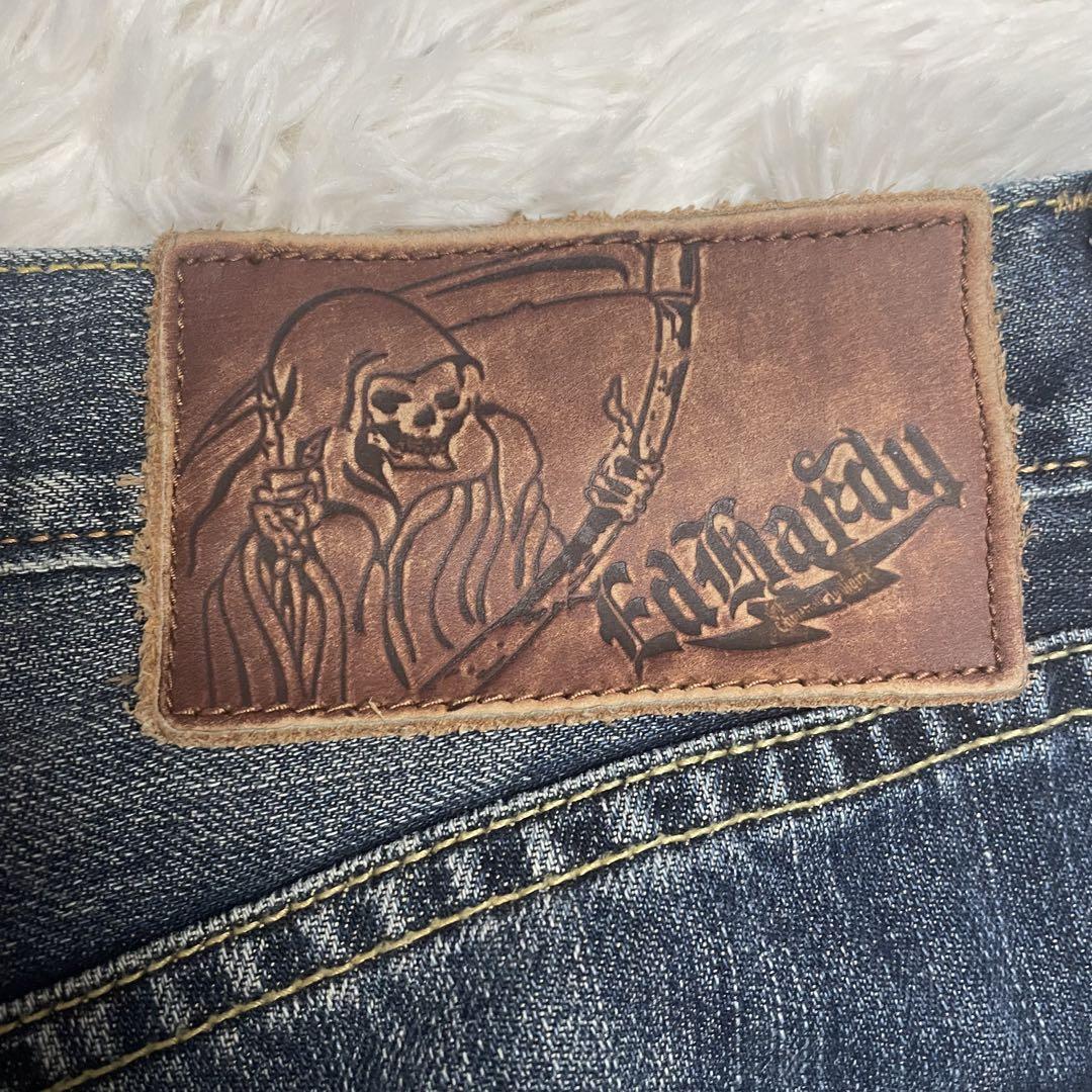 【抜群の存在感】エドハーディ Ed Hardy メンズ デニム XLサイズ ダメージ加工 スカル 髑髏 死神 刺繍 ウエスト86cm 股下80cm_画像3