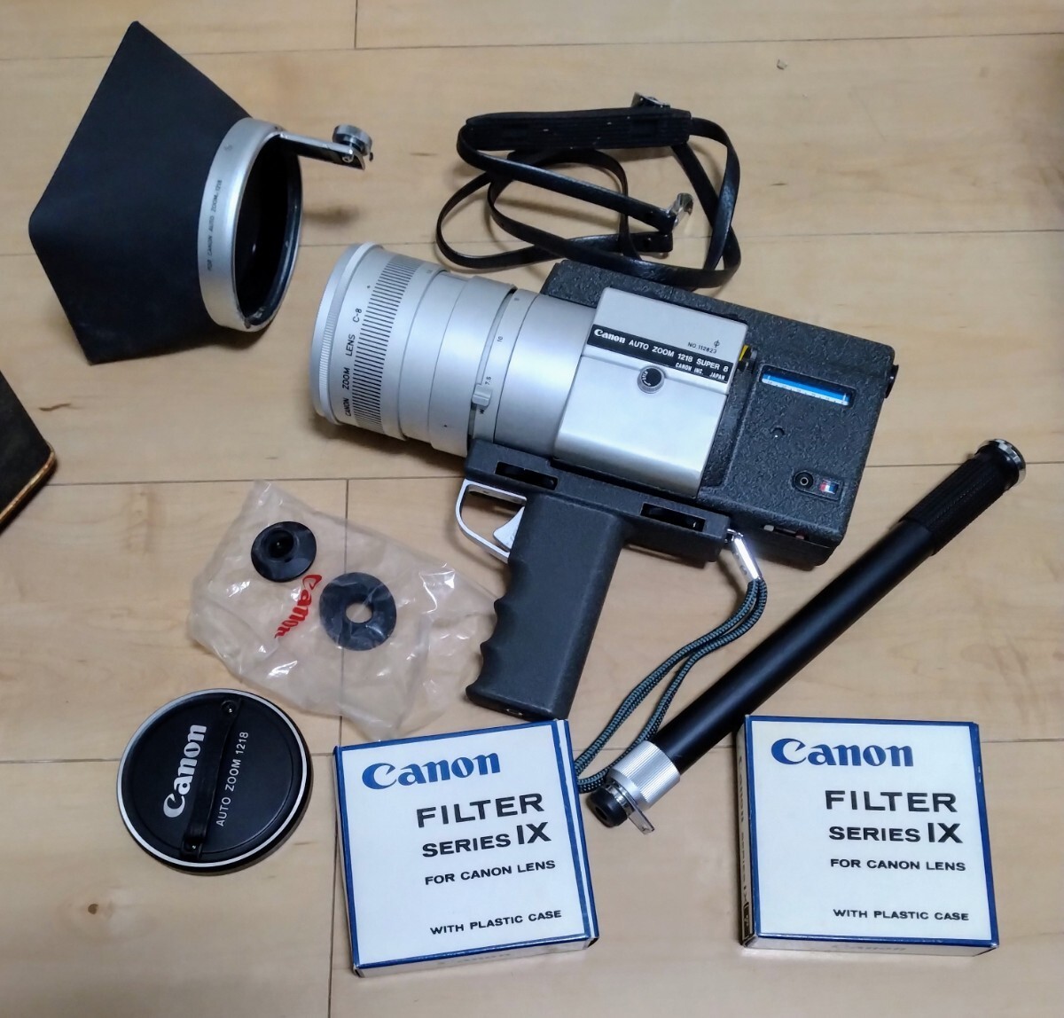【動作未確認】 Canon AUTO ZOOM 1218 SUPER8 フィルムカメラ C-8 トリガーグリップ レンズ レア 希少 ビンテージ プラ時 8mm？の画像2