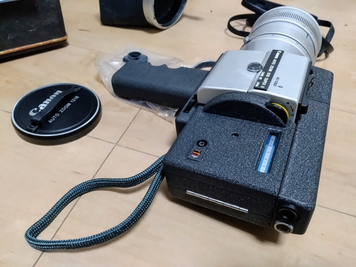 【動作未確認】 Canon AUTO ZOOM 1218 SUPER8 フィルムカメラ C-8 トリガーグリップ レンズ レア 希少 ビンテージ プラ時 8mm？の画像8