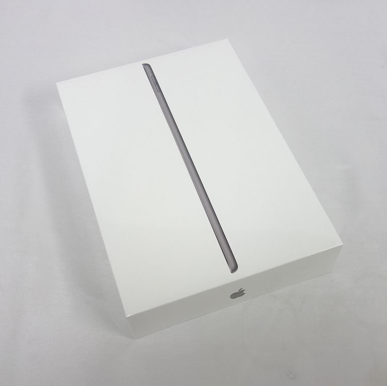 新品 未開封 *Apple保証25年3月26日* iPad 第9世代 64GB WiFiモデル グレー MK2K3J/A インボイス可 送料無料 【k0410-360-0412本】清Tの画像1