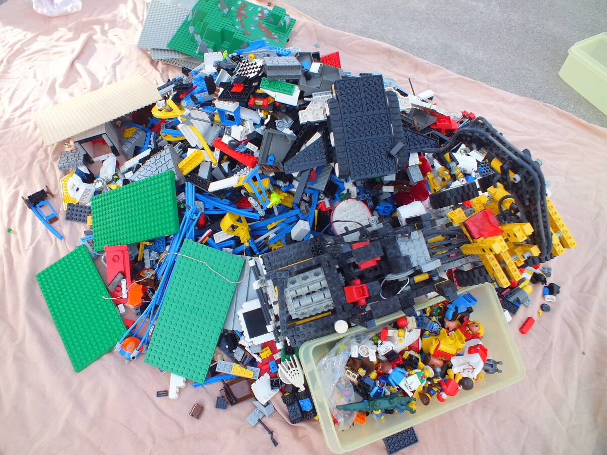 レゴ 大量 １４．６Kg スターウォーズ、クレーン車、列車等多数の画像1