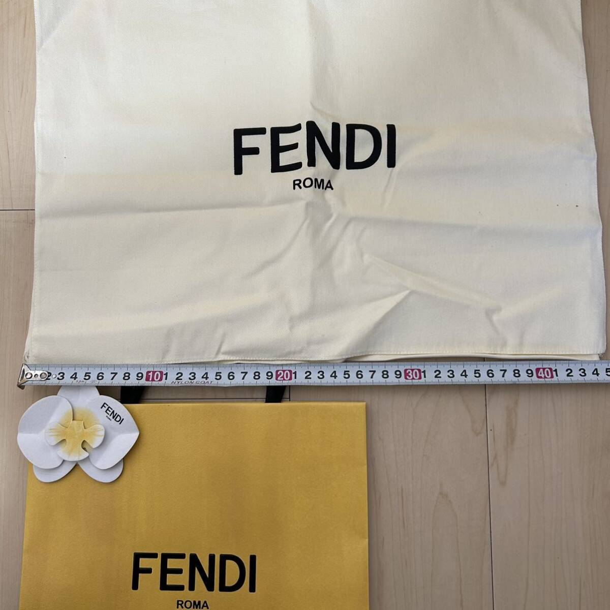 FENDI ショッパー ショップ袋 フェンディ 紙袋 ショッピングバッグ 保存袋 布の画像4