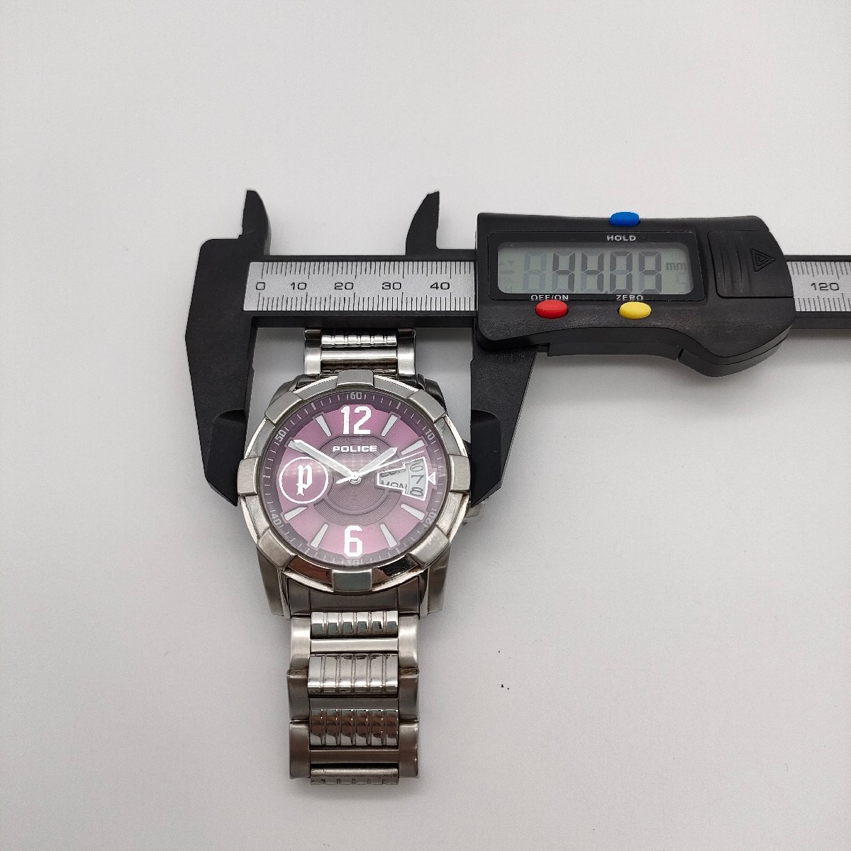 POLICE ポリス 12221J クォーツ メンズ 腕時計 QUARTZ シルバー メンズ 腕時計 ジャンク品 不動品 S742の画像9