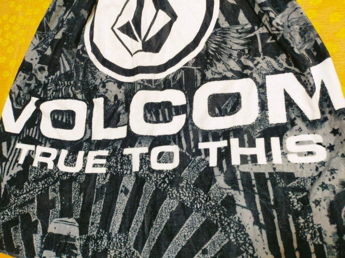 新品タグ付き　ボルコム　VOLCOM　ラップタオル　巻きタオル　80cm　男の子　ロゴ　黒