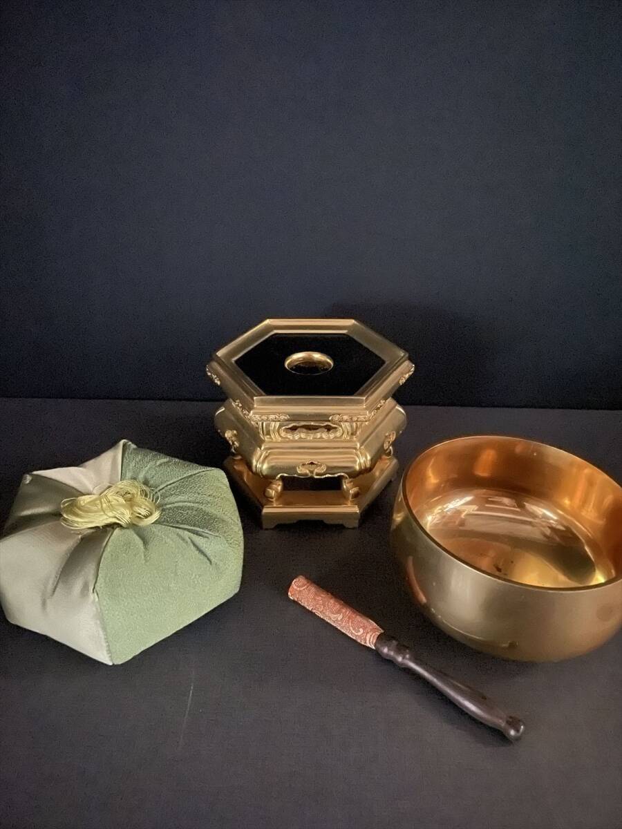 まごころ堂 品 最高級六角おりんセット 裏金台 本金メッキおりん まごころ堂 品 最高級六角おりんセット 裏金台 本金メッキおりん