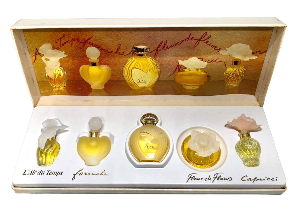 未使用!! Parfums NINA RICCI PARIS ニナ リッチ ミニ香水 5個セット レディース ミニボトル フレグランス ALCOHOL WATER FRAGRANCE 保管品の画像1
