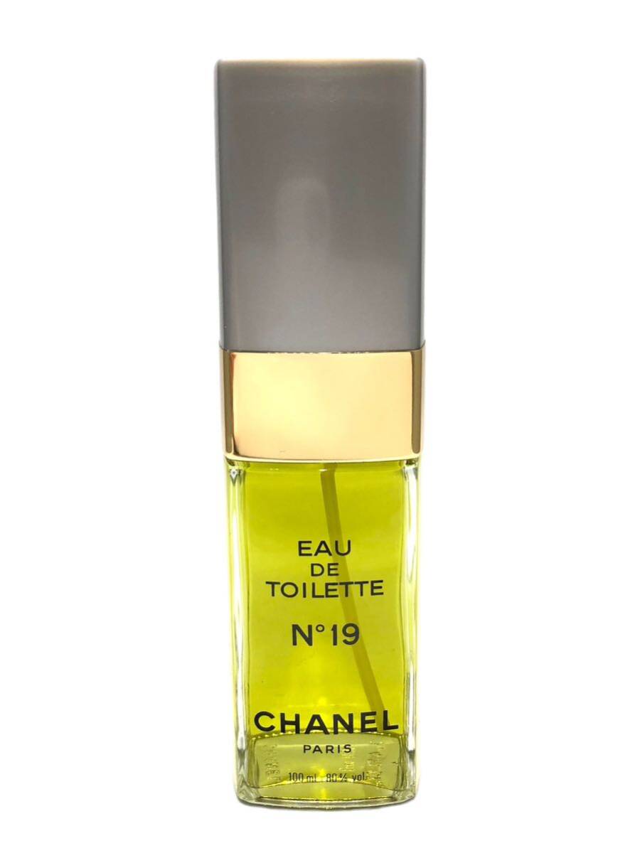 CHANEL シャネル 香水 N゜19/ No19 100ml フレグランス オードトワレ EAU DE TOILETTE VAPORISATEUR 80% vol レディース コスメ 保管品の画像1