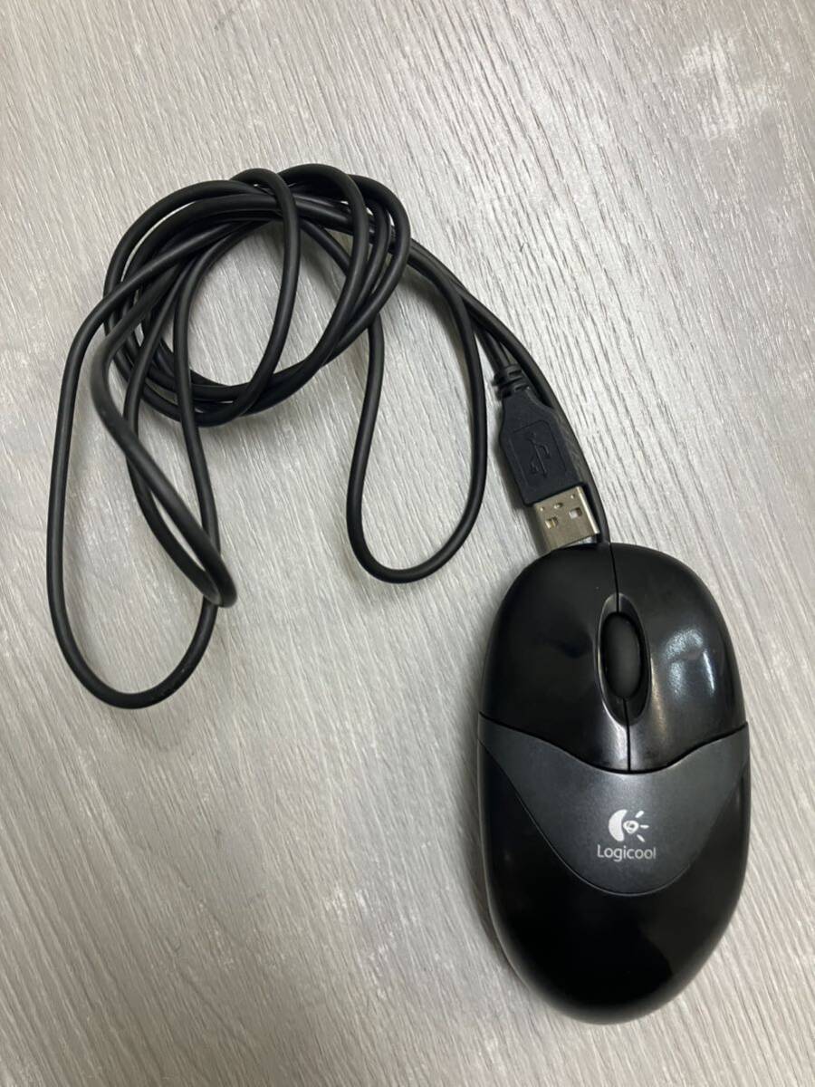 送料無料 Logicool M-UAE96 光学式 USB マウス 黒 logi ケーブル 長 約 1.8 m 画像参照 ブラック ロジクール 180 cm 弱 NC NRの画像1
