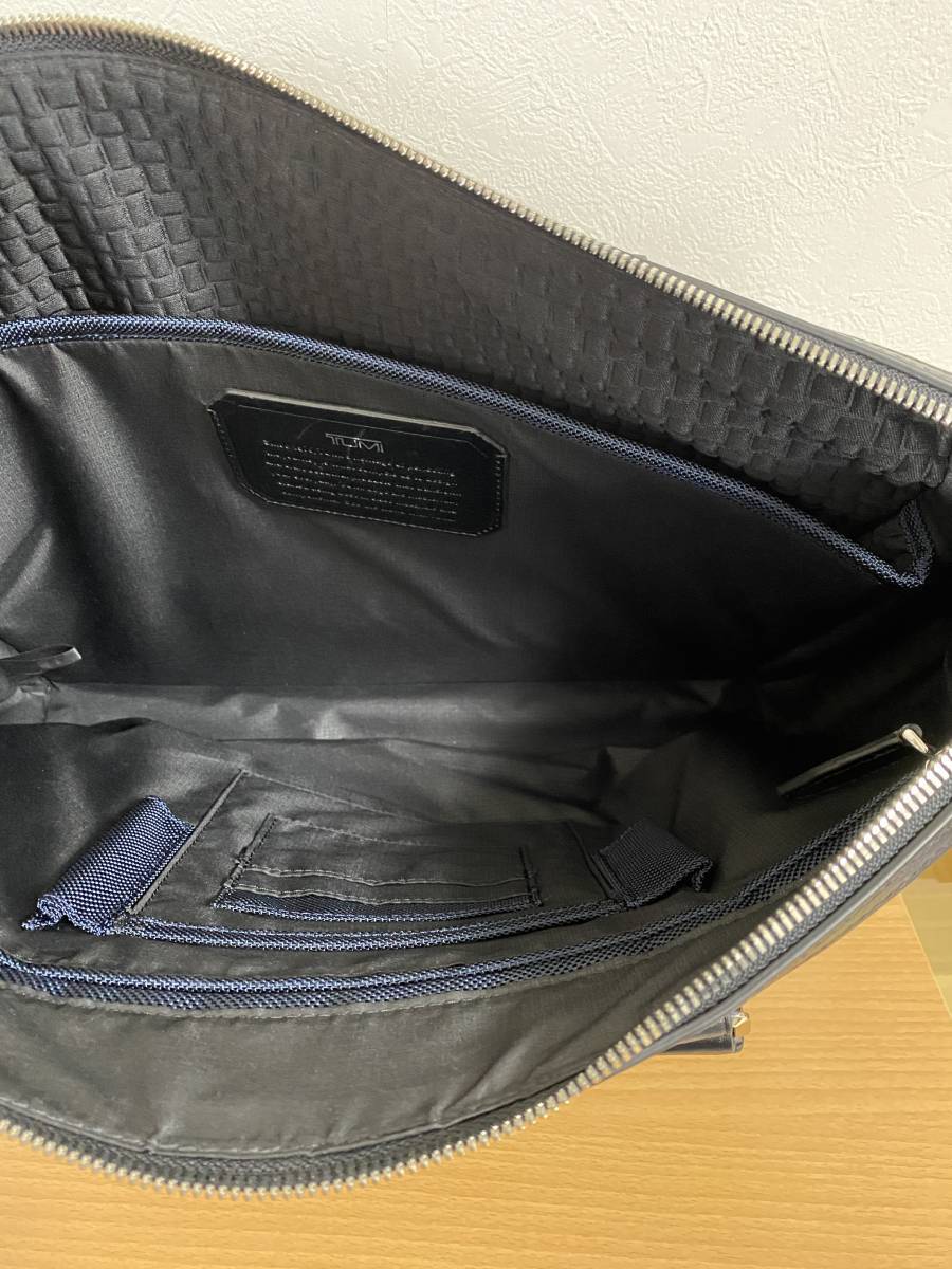 現行品●定価82500円●新品同様●TUMI トゥミ JARVIS 682416DNVY2E イースト ウエスト トートバッグ ネイビー 国内正規品_画像7