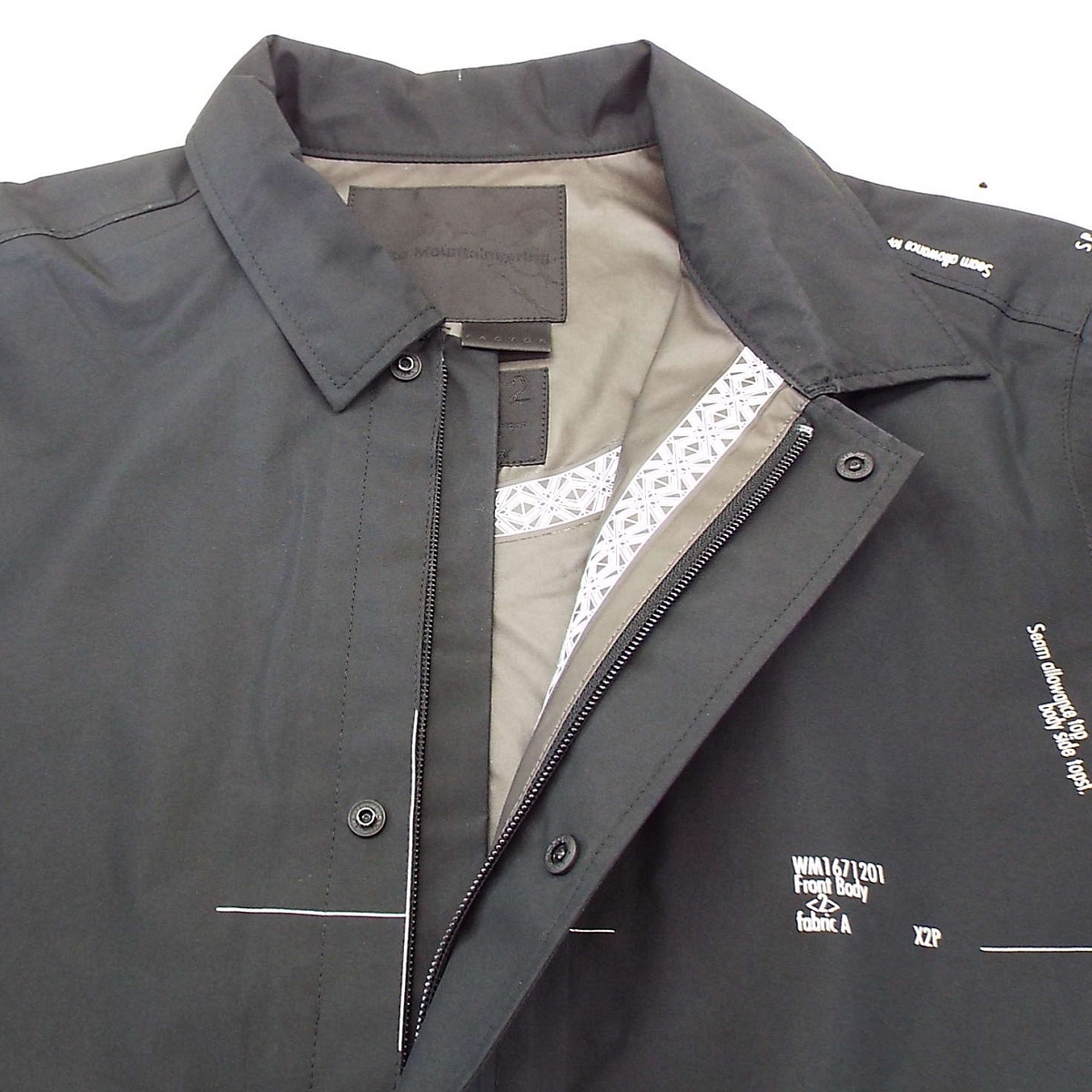 O1076〇WHITE MOUNTAINEERING(ホワイトマウンテニアリング)GORE-TEX FACTOR PATTERN PRINTED COACH JACKET コーチジャケット サイズ2_画像6