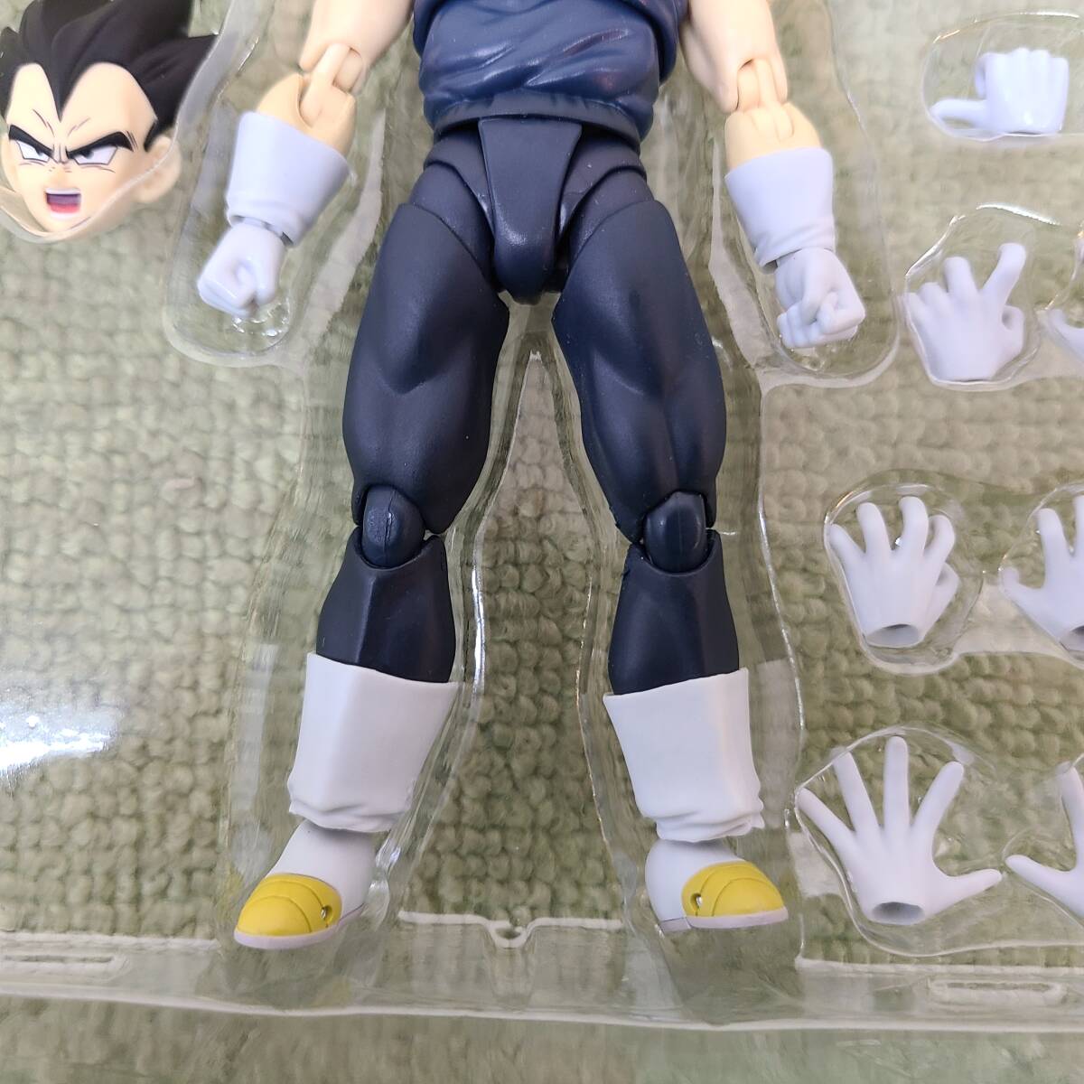 084-M67) 中古品 S.H.Figuarts ドラゴンボール超 ベジータ SUPER HERO フィギュア バンダイ